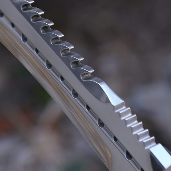 图6 GT004 Tuode Curved Knife G10 Handle Leather Sheath